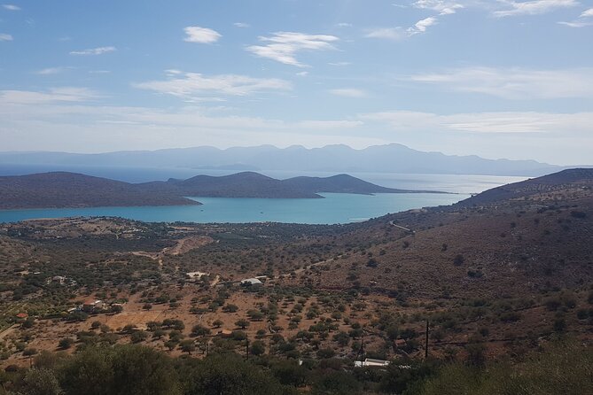 Agios Nikolaos Spinalonga Plaka and Olive Oil Tour - Mike’s guiding style and the value of a private vehicle