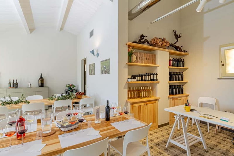 Alghero: Sunset Wine and Olive Oil Tour in Boutique Winery - A sunset start at Wine Resort Ledà dIttiri