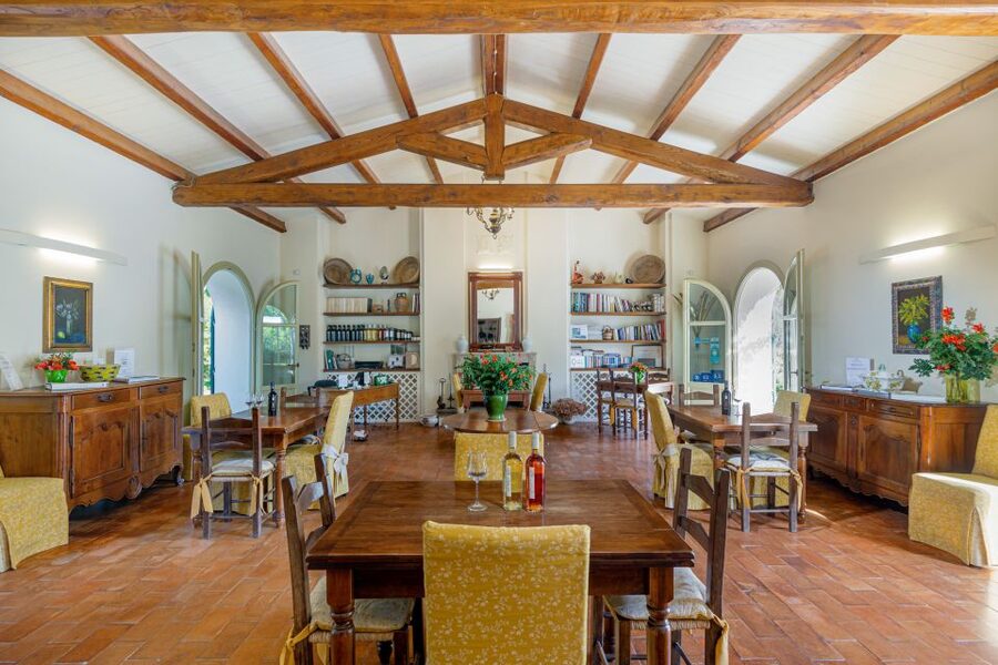 Alghero: Wine and Olive Oil Tasting at a Local Farm - Arriving at Ledà dIttiri Wine Resort