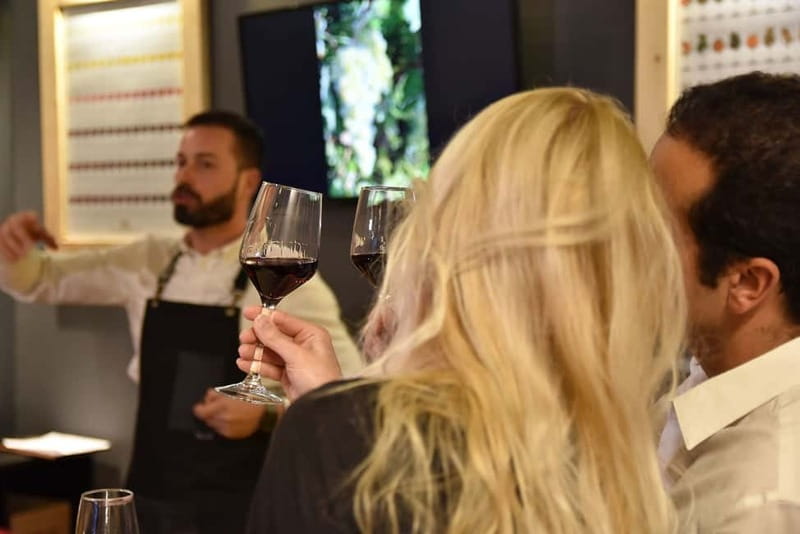 Athens: Acropolis Wine Tasting with Cheese and Olives - Booking advice and final verdict