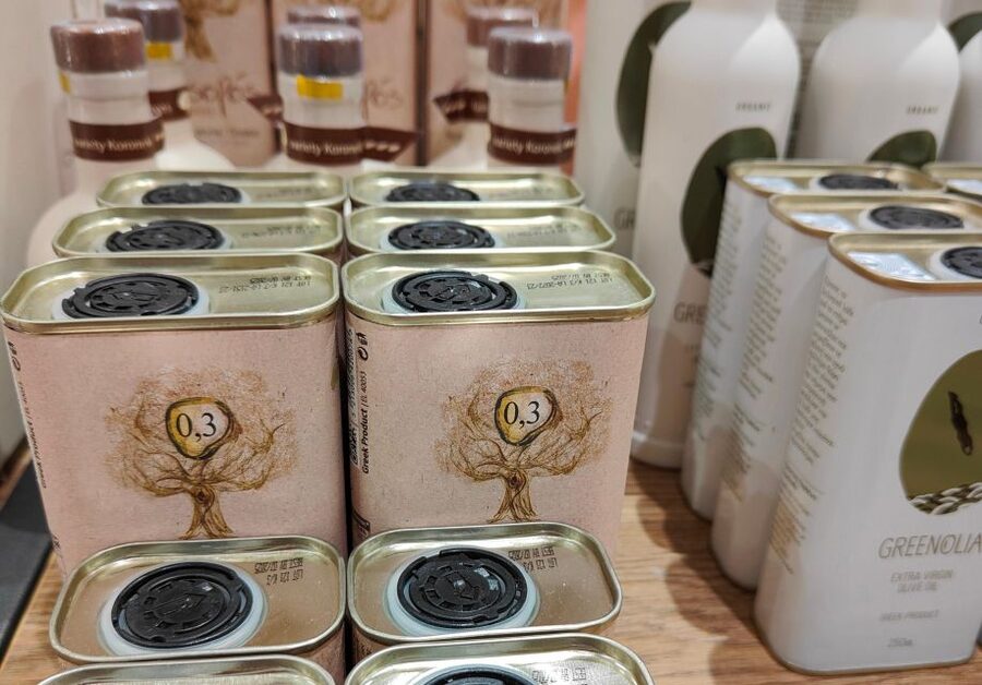 Athens Old Town: Greek Olive Oil & Herbs Tasting - Why tasting four oils matters