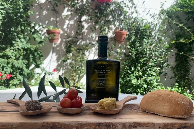Authentic Olive Oil Tasting in Cordoba, Spain - Meeting Lucio near Calle de los Reyes Católicos
