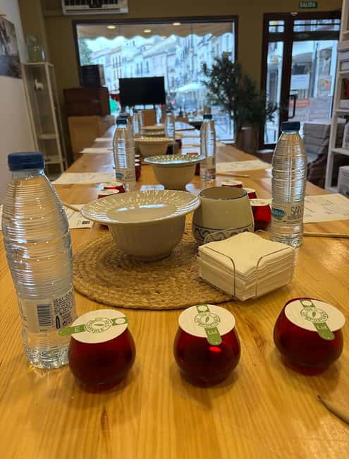 Baeza: Olive Oil Tasting Experience - Guide quality and group atmosphere