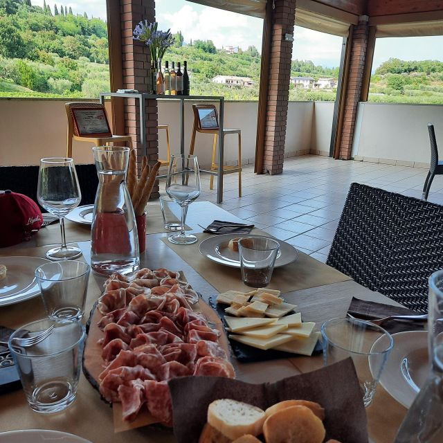 Bardolino: Vineyard Tour with Wine, Olive Oil & Food Tasting - What the five wines tell you about Bardolino