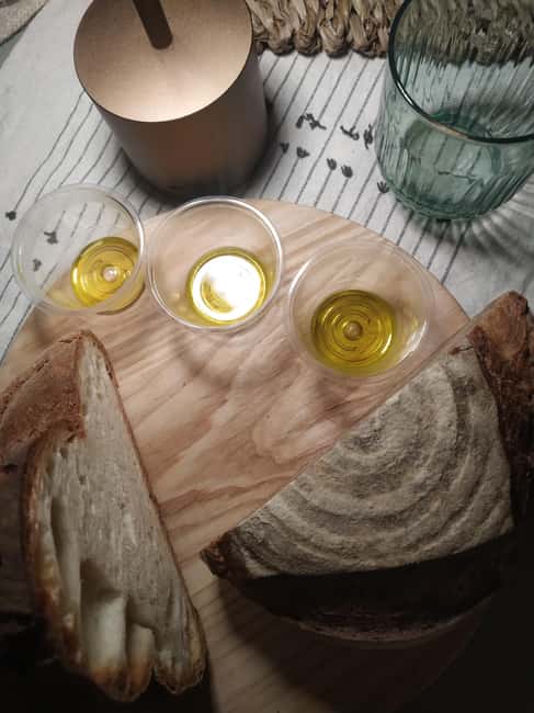 Bari: narrated extra virgin olive oil tasting with aperitif - Apulian biodiversity, production areas, and local identity