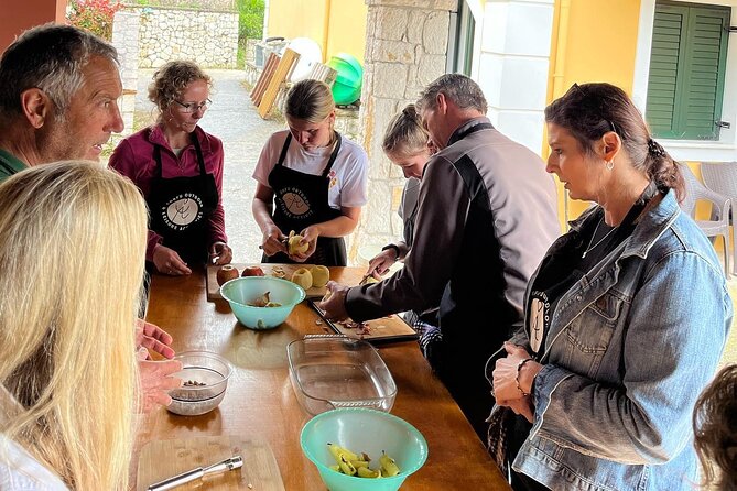 Cooking Classes and olive oil tasting.The real taste of Greece! - Hands-on cooking with George, Lola, and the family
