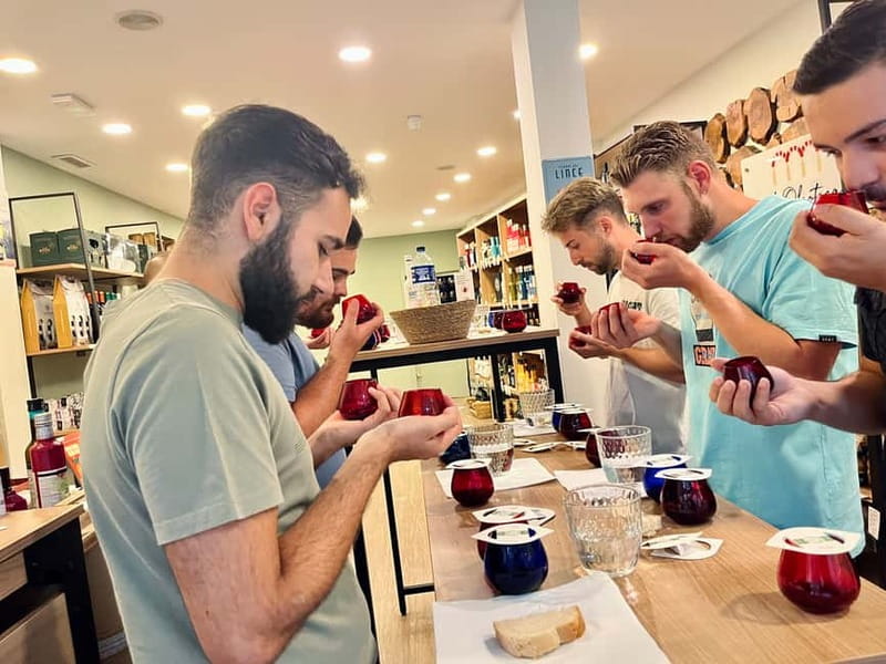 Córdoba: Olive Oil Tasting Experience - Starting with how olive oil is made
