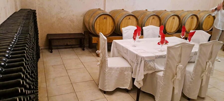 Crete: Knossos Palace, Winery & Olive Oil Tour with Lunch - Key points at a glance