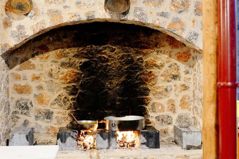 Crete: Olive Oil Festival, Farm Dinner, Live Show & Pickup - The real issue is the bus route