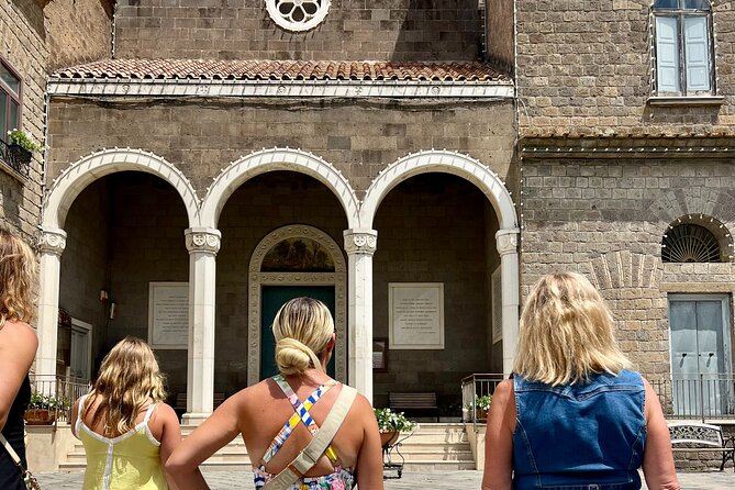 Discover Sorrento through lemons and olive trees - Walking Through the Lemon and Olive Groves