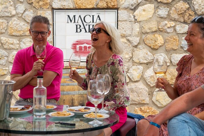 Discover the varieties of wines, olive oil and food on Mallorca - Why this tour works for food and wine lovers