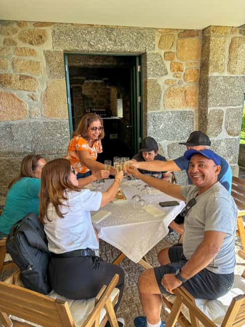 Douro Valley: Olive Oil & Wine Tour with Boat & Lunch - A quiet rabelo boat ride from Pinhão