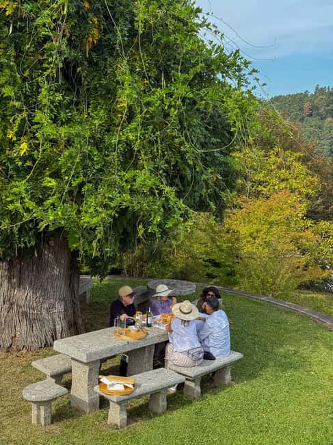 Douro Valley: Olive Oil & Wine Tour with Boat & Lunch - Quinta das Carvalhas and the final tasting