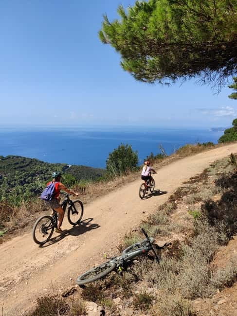 E-bike tour to Capoliveri in the Costa dei Gabbiani Private Property - Why this Elba e-bike tour is different