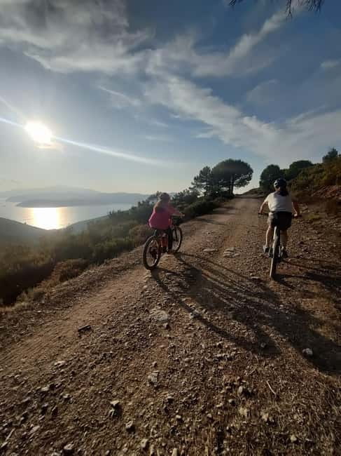 E-bike tour to Capoliveri in the Costa dei Gabbiani Private Property - Starting at Tenuta delle Ripalte