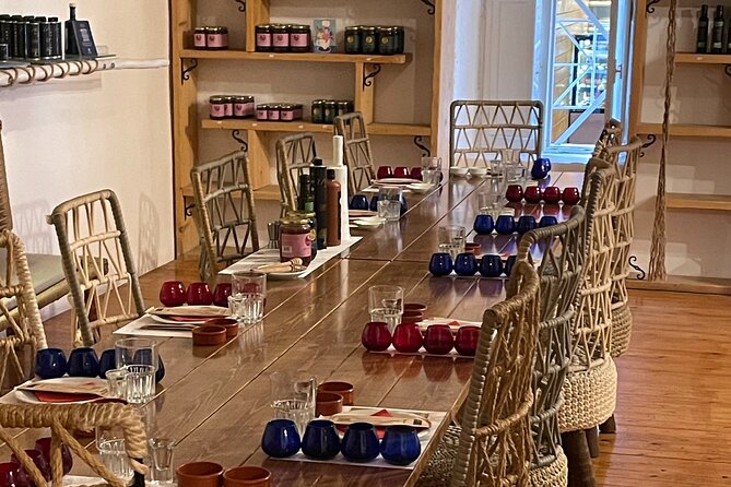 Extra virgin olive oil And Honey Tasting - Comparing flower honey and pine honey
