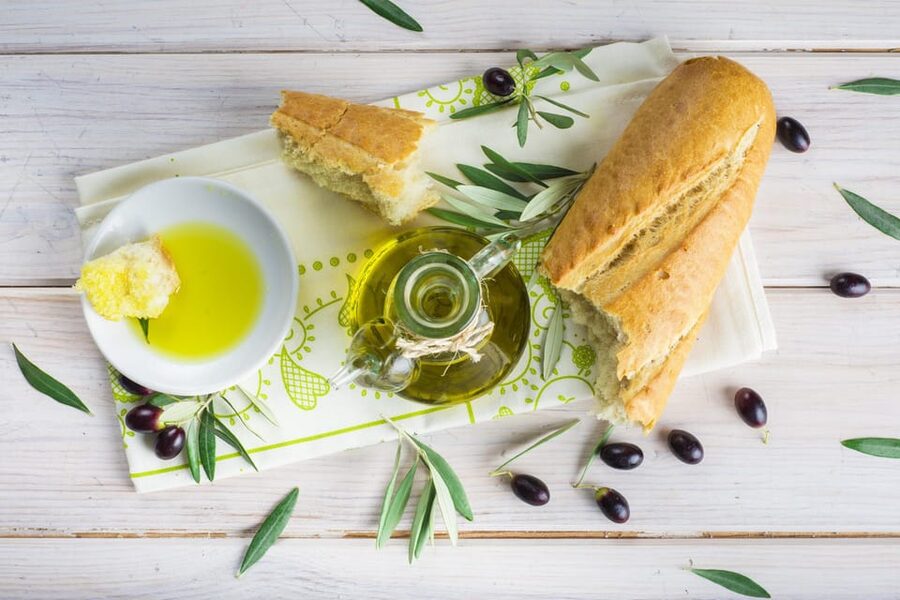 Extra Virgin Olive oil tasting - The desayuno molinero and Córdoba bread