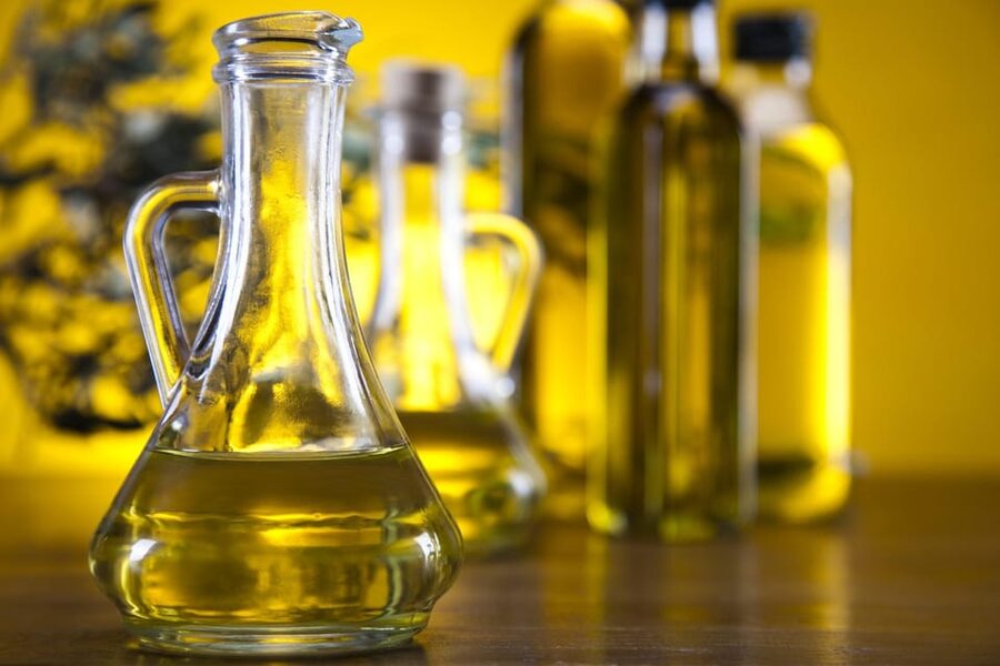 Extra Virgin Olive oil tasting - Meeting at the Corredera market