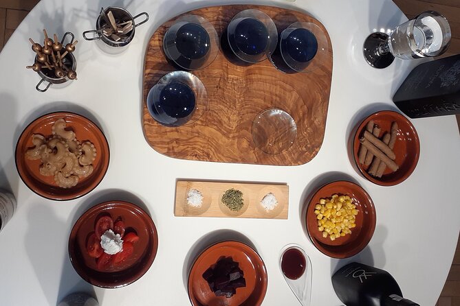 Flavors of Greece: Olive Oil and Wine Tasting Tour in Athens - Practical details that affect your evening