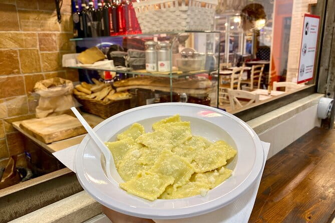 Florence Food Tour: Home-Made Pasta, Truffle, Cantucci, Olive Oil, Gelato - Quick takeaways from the Florence food walk