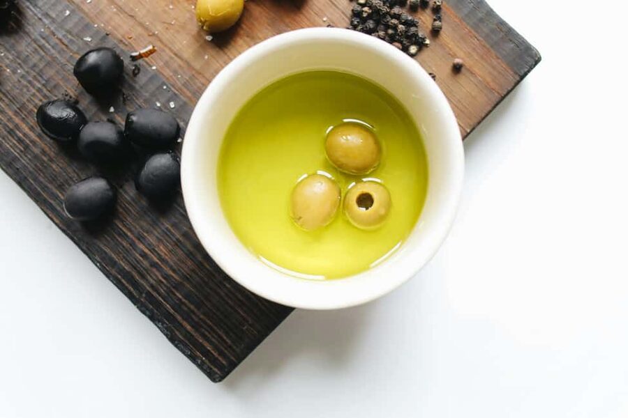 Florence: Olive Oil Tasting Experience - Starting with the story behind extra virgin olive oil
