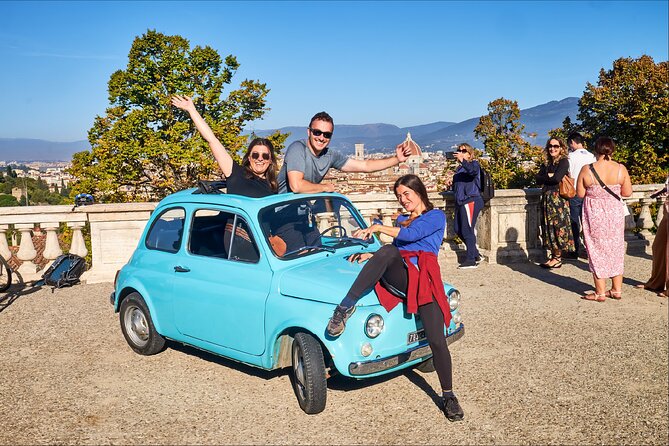 Florence: Private Vintage FIAT 500 with Wine & Olive Oil - The café break and Tuscan tasting