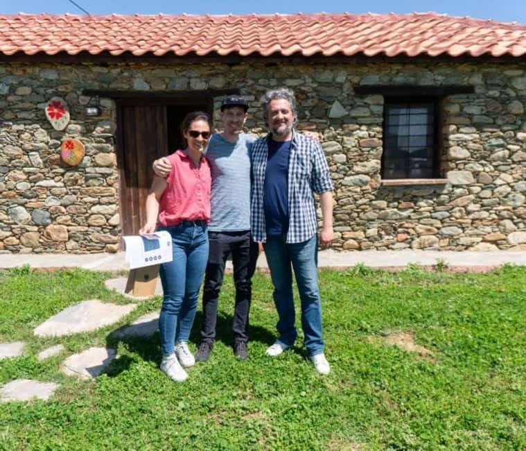 Greece in a Drop: Olive Grove Walk and Olive Oil Tasting - Arriving at Aloades Estate in Thessaly