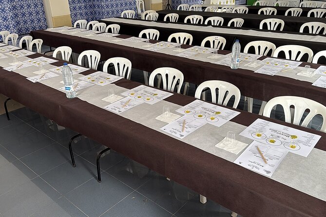 Guided tour of the Museum of Olive Culture Oil Tasting - What the two-hour format means for you