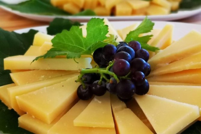 Guided Wine and Olive oil tasting - Finishing with Sardinian extra-virgin olive oil