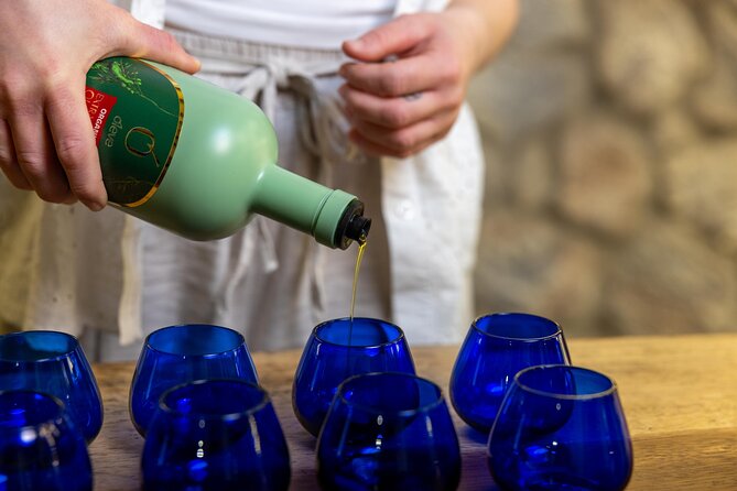 Keramikos Olive Oil Experience & Walking Tour - Starting at the Theseus Statue in Thissio
