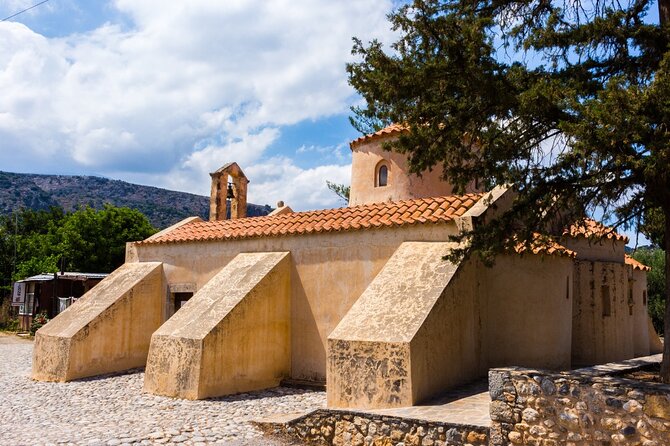 Knossos, Lasithi, Zeus Cave & Olive Mill Farm Combo Tour - The guide and driver make the difference