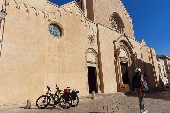 Lecce to Galatina E-Bike: Olive Mill & Wine Tasting + Taxi back - The 10-kilometer ride to Galatina