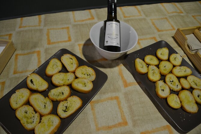 LOCAL FLAVORS! Half-Day Bike Tour with Olive Oil Tasting - A 13-kilometer downhill ride through quiet villages