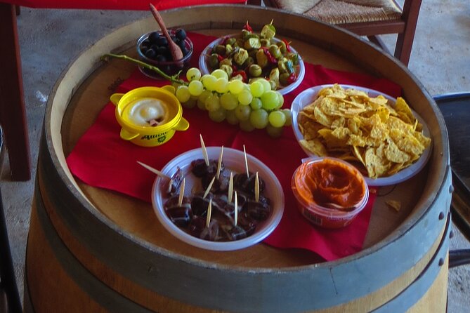 Mallorca Bodega & Olive Minibus Tour incl. Pick-up South Coast - Wine tasting with Mallorcan food