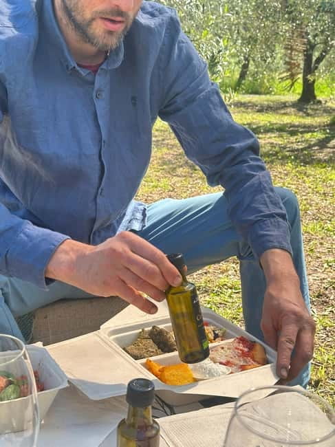 Montecatini Alto: Gourmet picnic among the olive trees with EVO oil pairing - Cellar and winery options