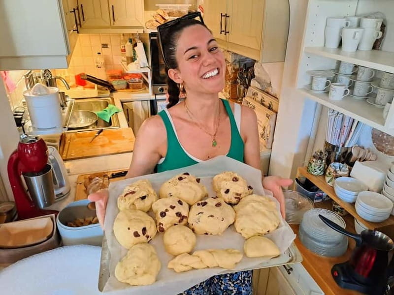 Naxos Town: Olive Oil Tasting & Baking in the Heart of Town - Learning to Taste Naxian Olive Oil