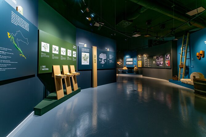 Olive museum Klis with educational olive oil tasting - Traditional delicacies finish the visit