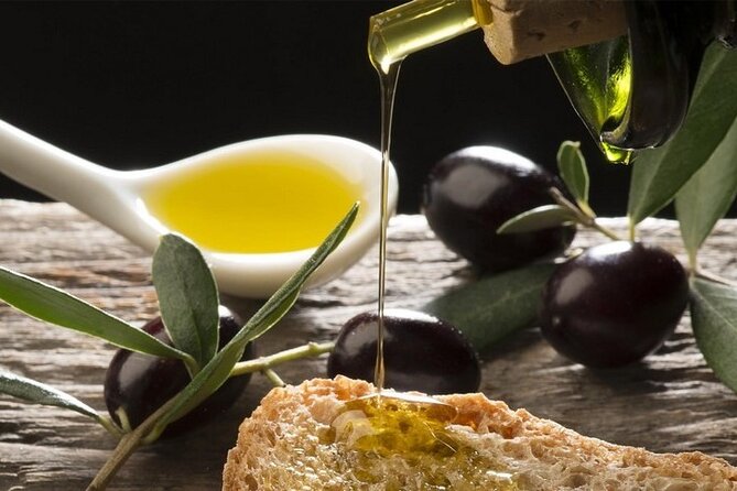 Olive Oil Tasting at the Mykonian Farm - Who will enjoy this most?