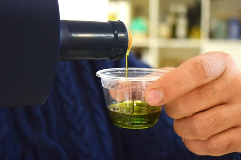 Olive oil tasting & food pairing in Thessaloniki - Comparing four extra virgin olive oils