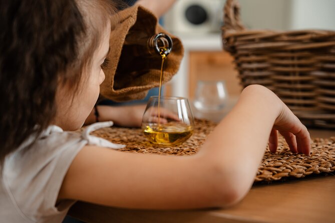 Olive Oil Tasting & Fun Baking Class in the heart of Naxos Town - Lunch is more than a token snack