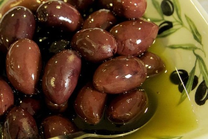 Olive Oil Tour close to Nafplio - Who should book this Nafplio olive oil tour?