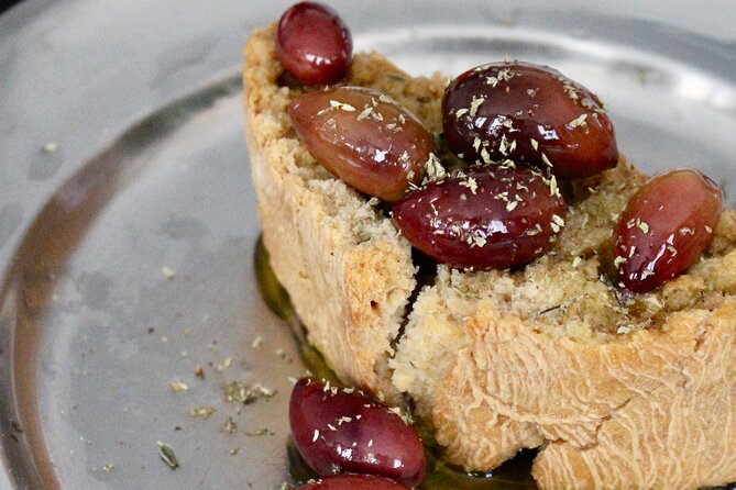 Olive Tour & Tasting - What makes the hosting special