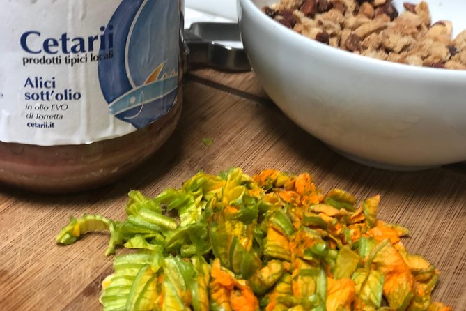Organic cooking class with a sommelier in an Olive and wine farm - Key points to know before booking