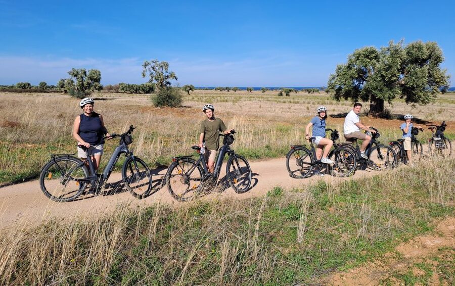 Ostuni: E-bike Tour, Ancient Olive Trees & Oil Tasting - Rocco, the guide, and the human side of the ride