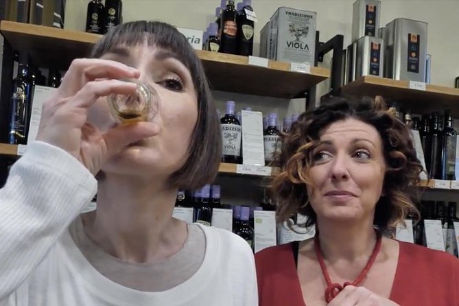 Private Extra Virgin Olive Oil Tasting in Rome with an Olive Oil Sommelier - Savory pairings make the lesson practical