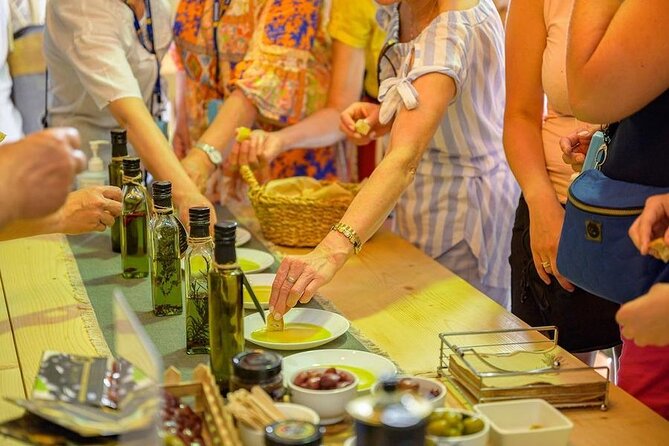 Private Olive Oil Tour & Tasting with Lunch from Katakolo Port - Meeting at Katakolo port without confusion