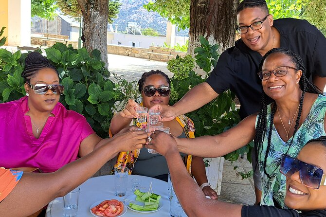 Private Tour-Knossos Palace Zeus Cave Olive Oil Mill & Wine - Psychro pottery: an hour with clay and Minoan influence