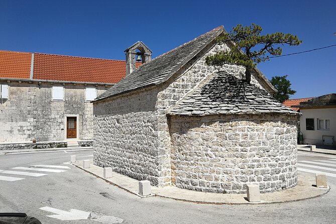 Private tour of Brač island with olive oil tasting - Bol and Zlatni rat: three hours to set your own pace