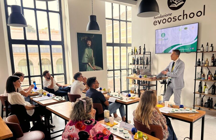 Rome: Masterclass Extra Virgin Olive Oil & Table Olives - Why an olive oil class fits a Rome trip