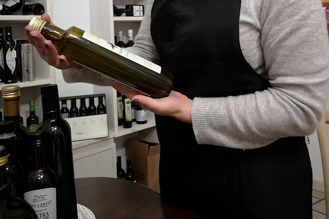 Rome Tasting Experience: Wine, Olive Oil and Local Bites - Camilla brings the human side of the tasting